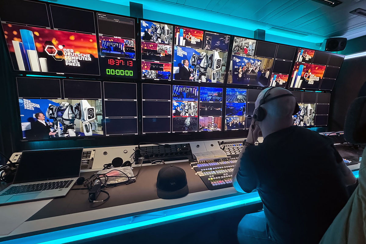 XineSpot production team in the control room