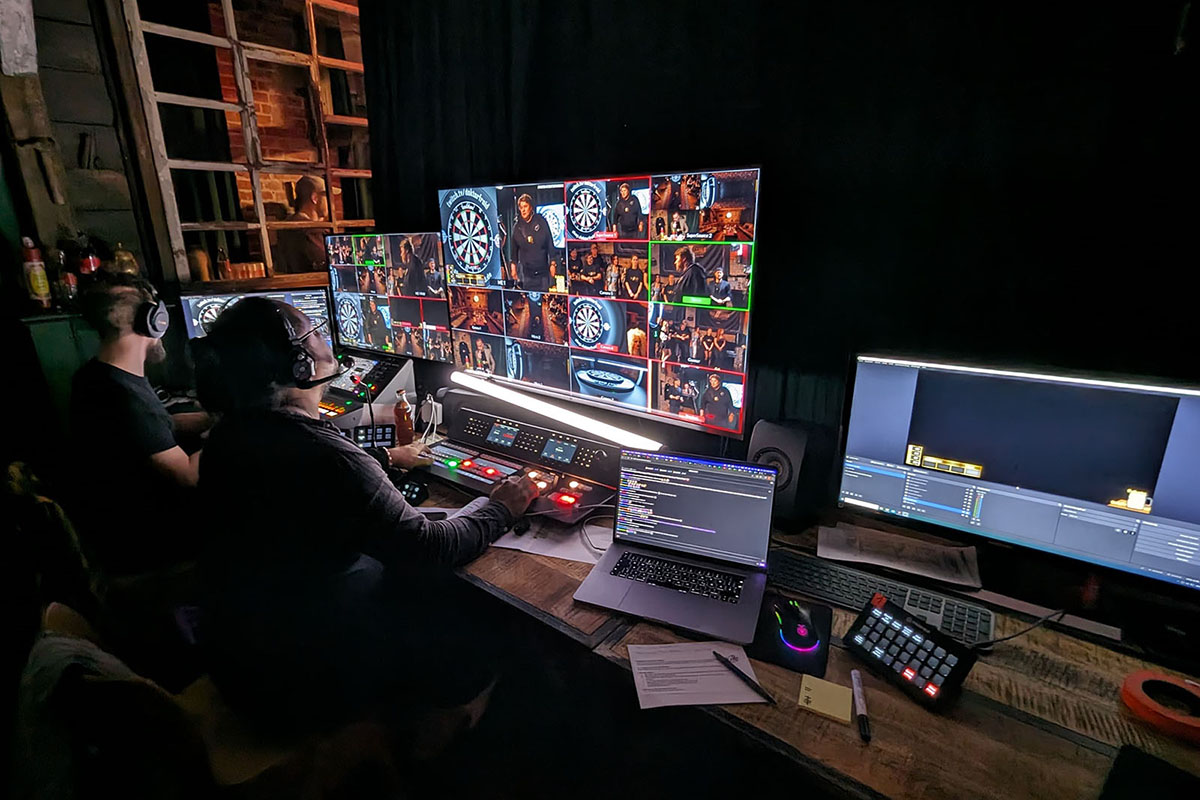 XineSpot production team in the control room (2)