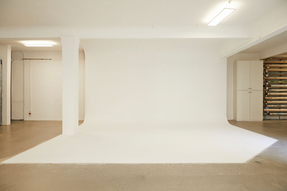 View of the XineSpot studio cyclorama